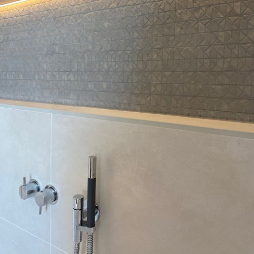 WOHN-T-RAUM Bettina Daub | Referenz-Projekt | Hamburg Blankenese | Interior Design | Renovierung & Umbaumaßnahmen | Villa am Süllberg | Duschablage