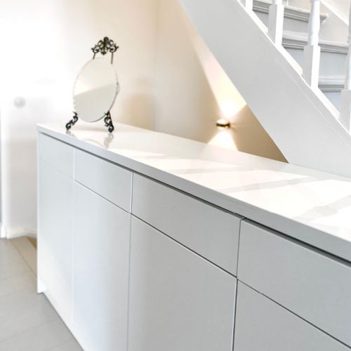 WOHN-T-RAUM Bettina Daub | Referenz-Projekt | Hamburg Ottensen | Interior Design | Renovierung & Umbaumaßnahmen | Lotsenhaus in Neumühlen | Treppenhaus Schrank