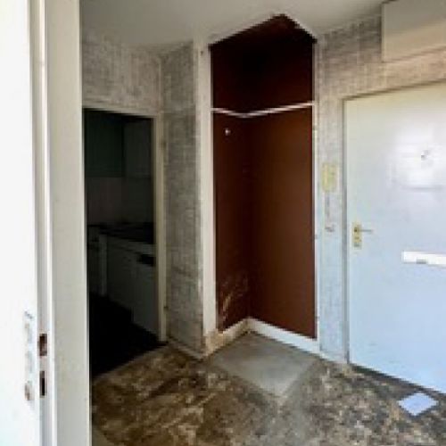 WOHN-T-RAUM Bettina Daub | Referenz-Projekt | Hamburg Eimsbüttel | Interior Design | Sanierung & Umbaumaßnahmen | Möbliertes 1-Zimmer-Appartement | Sanierung Flur