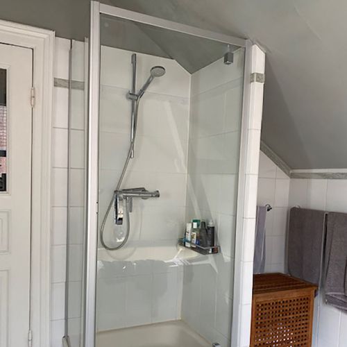 WOHN-T-RAUM Bettina Daub | Referenz-Projekt | Hamburg-Lokstedt | Interior Design | Altbauvilla Sanierung & Umbaumaßnahmen | vorher Dusche